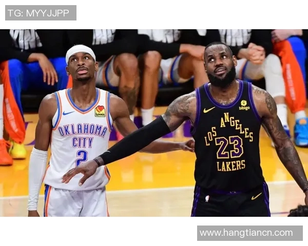 快船与湖人激战正酣企鹅体育全程直播精彩瞬间回顾